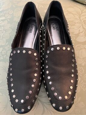 Bleecker & Bond Black Italian-style Studded Women’s  Loafers. Arianna.